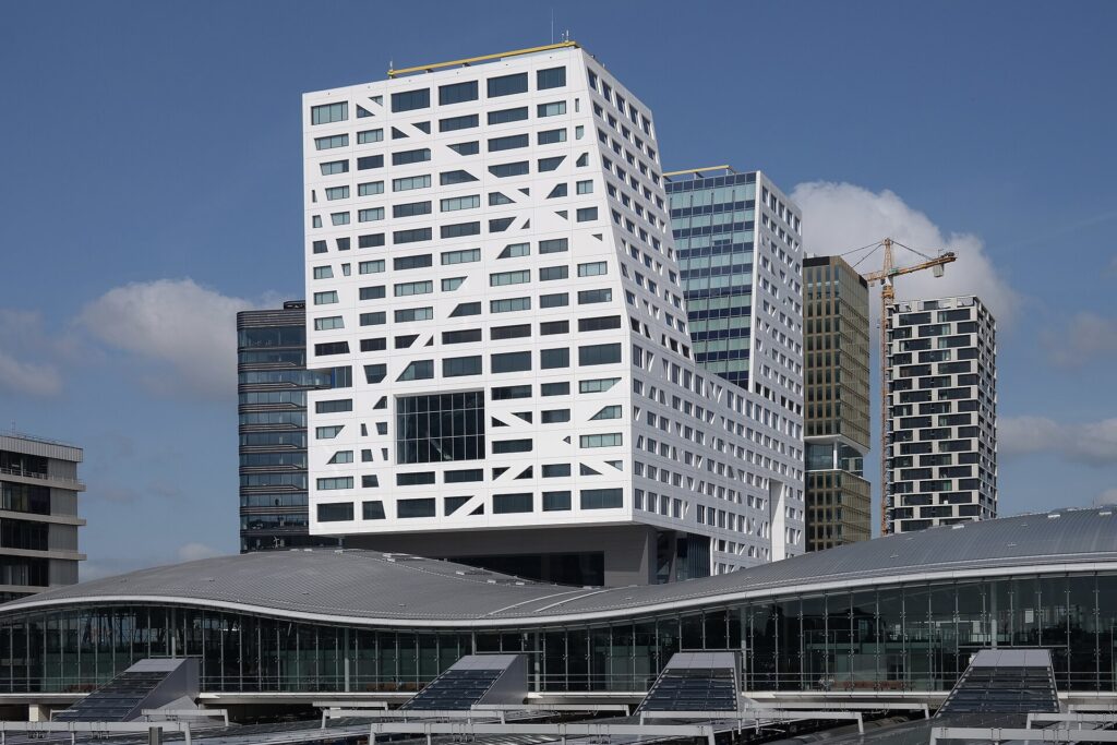 Utrecht en SoftwareOne: Verantwoorde AI optimaliseert publieke dienstverlening.
